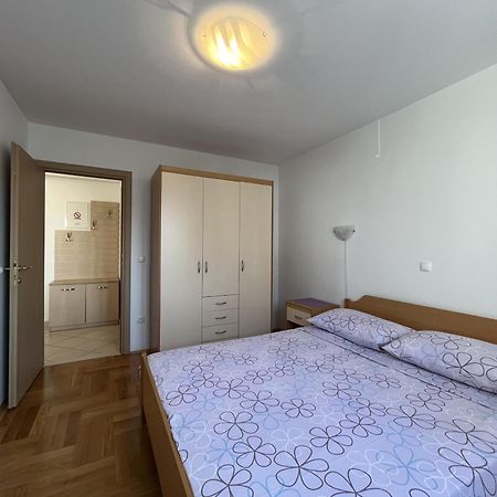 Apartments Diana Makarska Bagian luar foto
