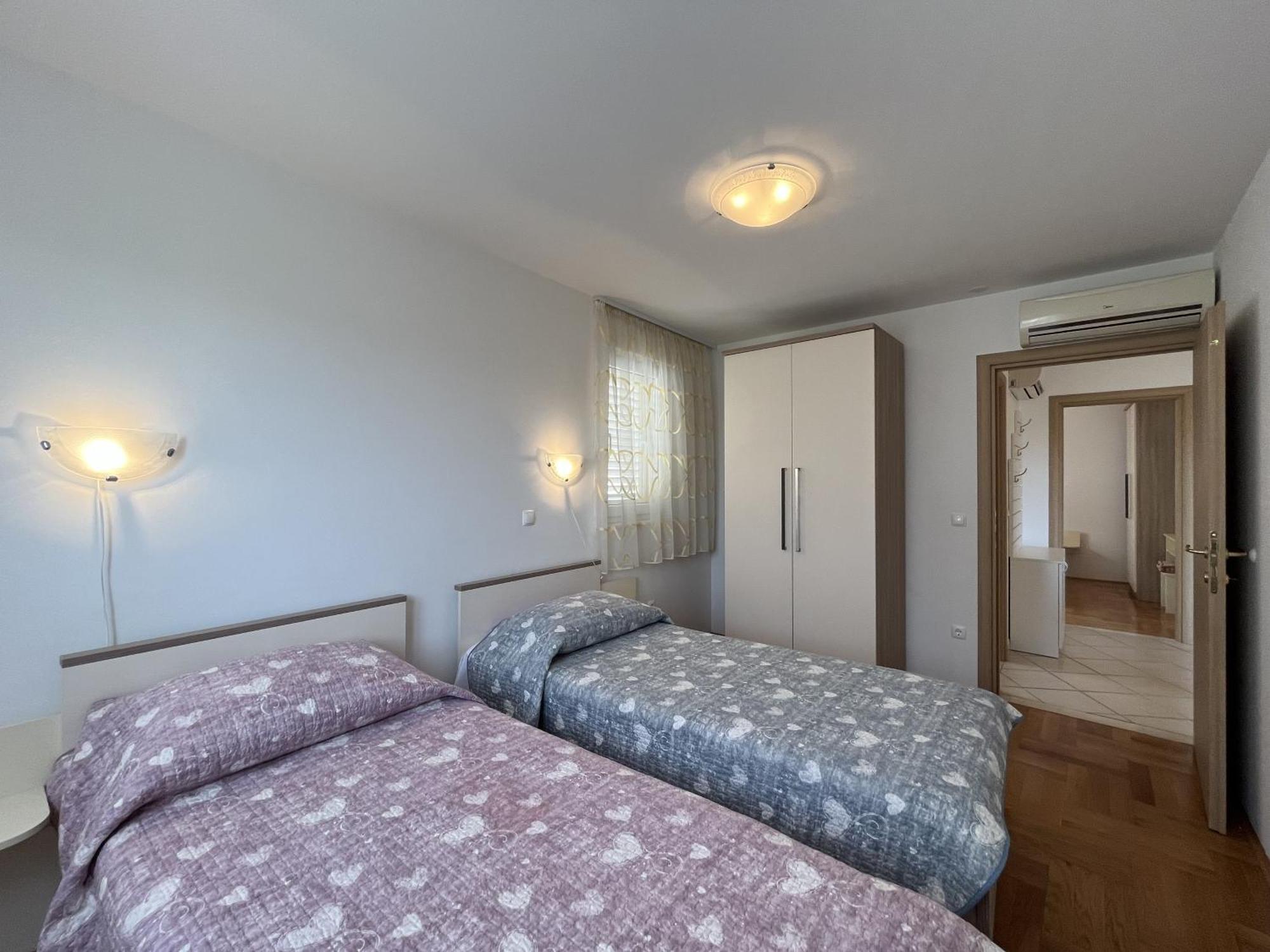 Apartments Diana Makarska Bagian luar foto