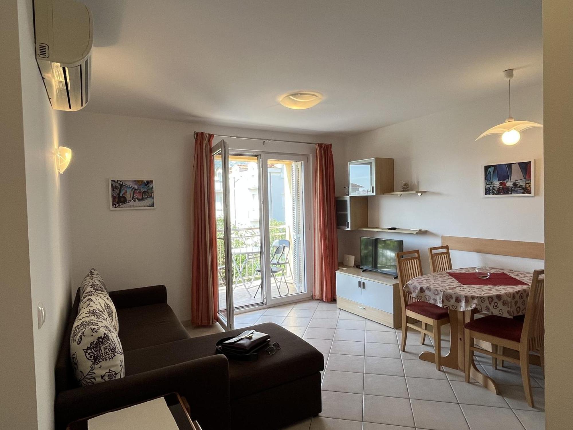 Apartments Diana Makarska Bagian luar foto